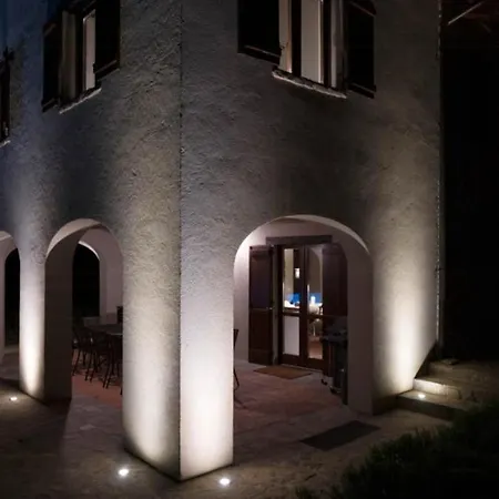 Stone House In Piedmont With Infinity Pool Prázdninový dům